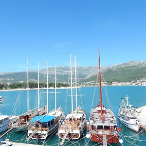 Vendégház And Porat